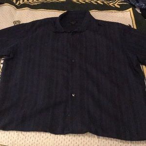 VanHeusen Button Up